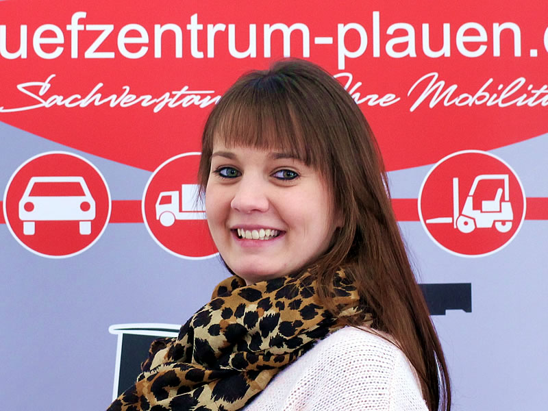 Julia Peterhänsel Account-Managerin, Qualitätsmanagement Julia Peterhänsel Account-Managerin, Qualitätsmanagement