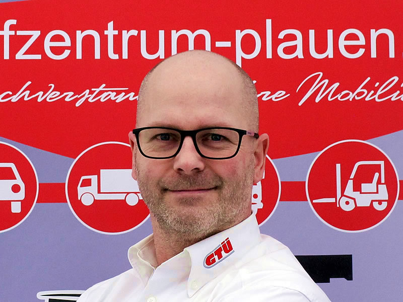 Dipl.-Ing. (FH) Michael Scheibner Geschäftsführer Dipl.-Ing. (FH) Michael Scheibner Geschäftsführer